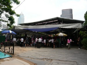 market_on_street2.jpg