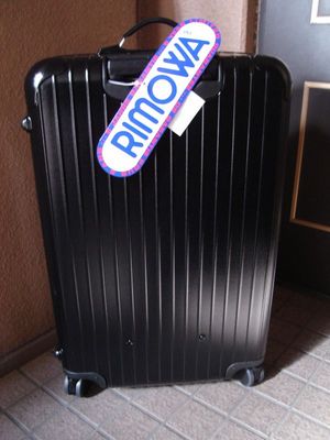 rimowa.jpg