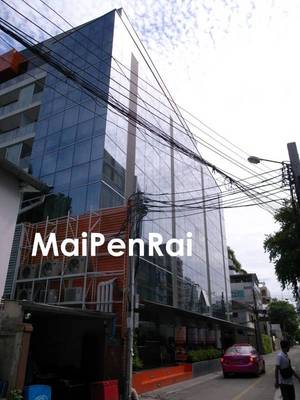 heritage_bkk_outside2.jpg