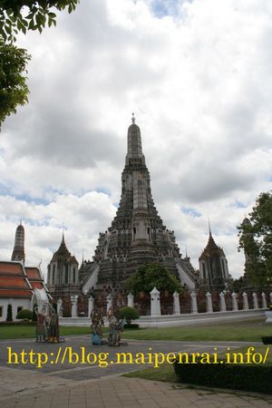 wat_arun_01.jpg