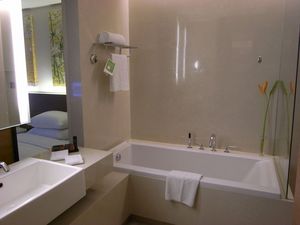 pullman-kingpower-4.jpg