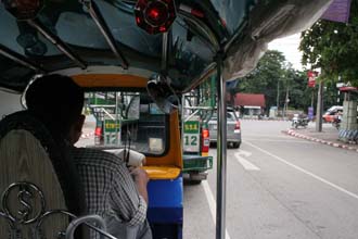 konkean_tuktuk_s.jpg