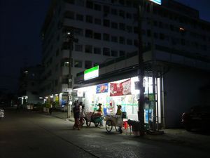family_mart_ram.jpg