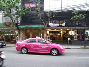 taxi_pink200804.jpg